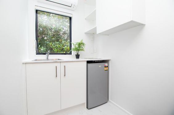 Deluxe Twin Studio kitchen